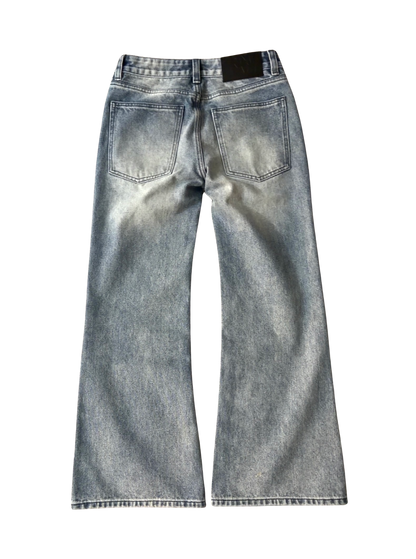 BOOTCUT WASHED BLUE JEANS